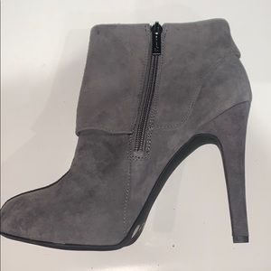 Jessica Simpson Addey Grey heeled boot